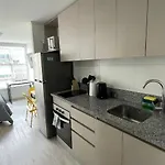 dpto a pasos de av alemania